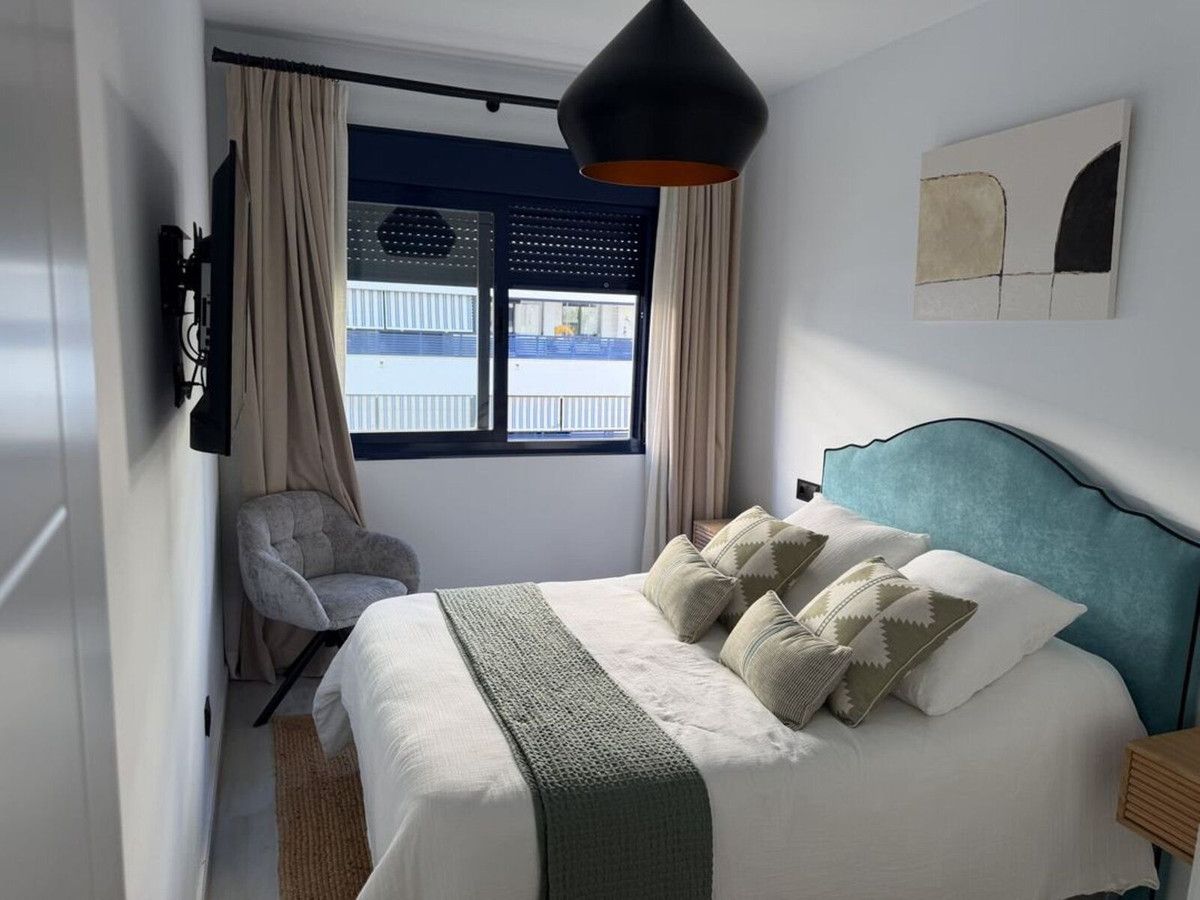 Middle Floor Apartment in Estepona, Estepona, 10/12