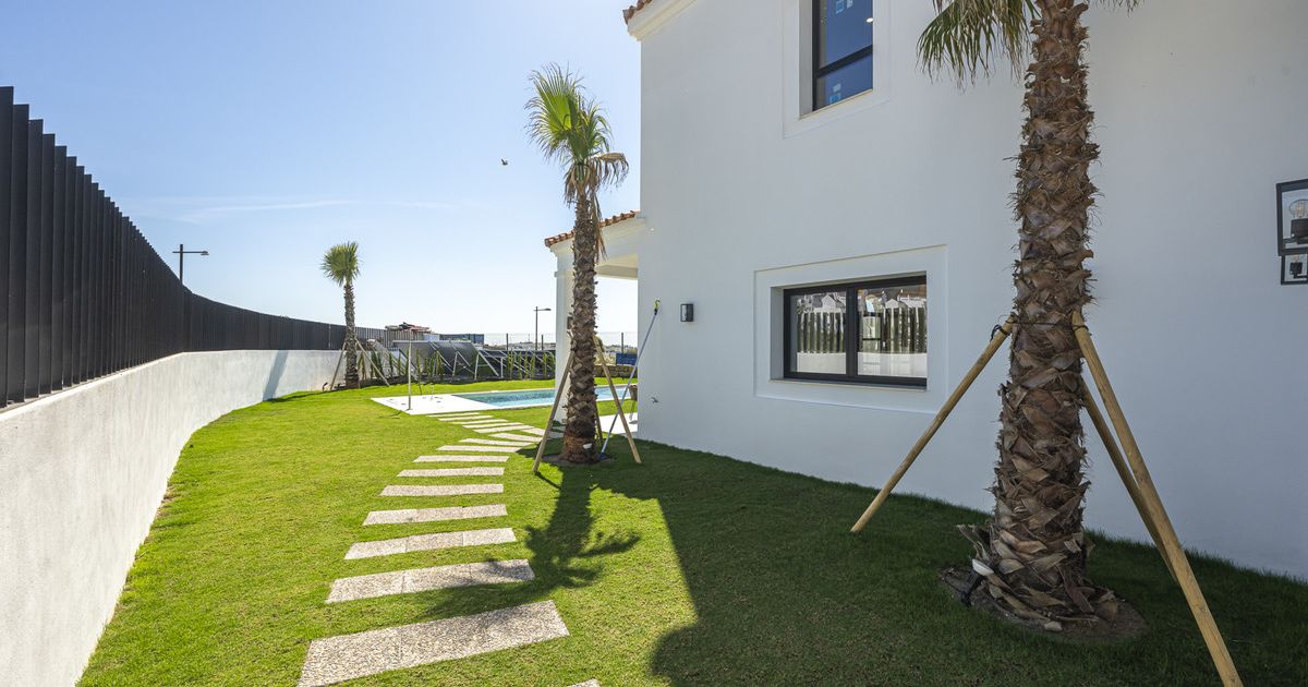 Wolnostojąca willa w Estepona, Estepona, 4/12
