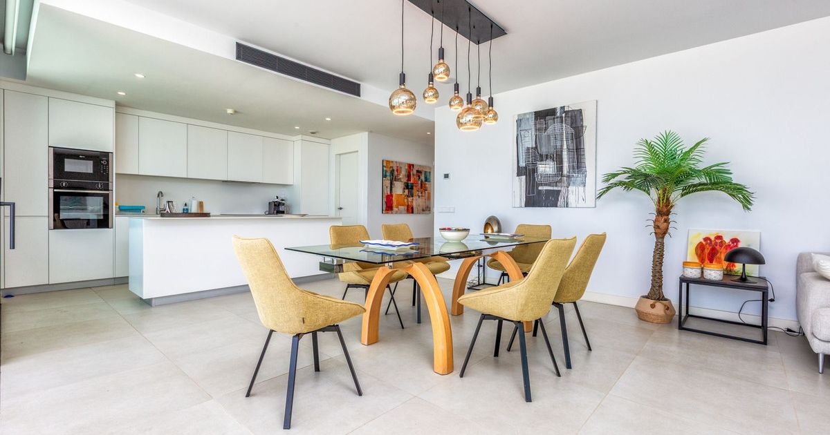 Apartamento de planta media en Higueron, Higueron, 12/12