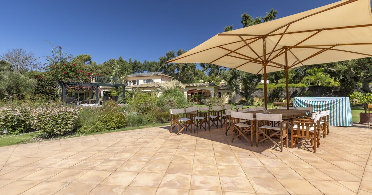 Вилла в Sotogrande, Zona E, Sotogrande, 7/12