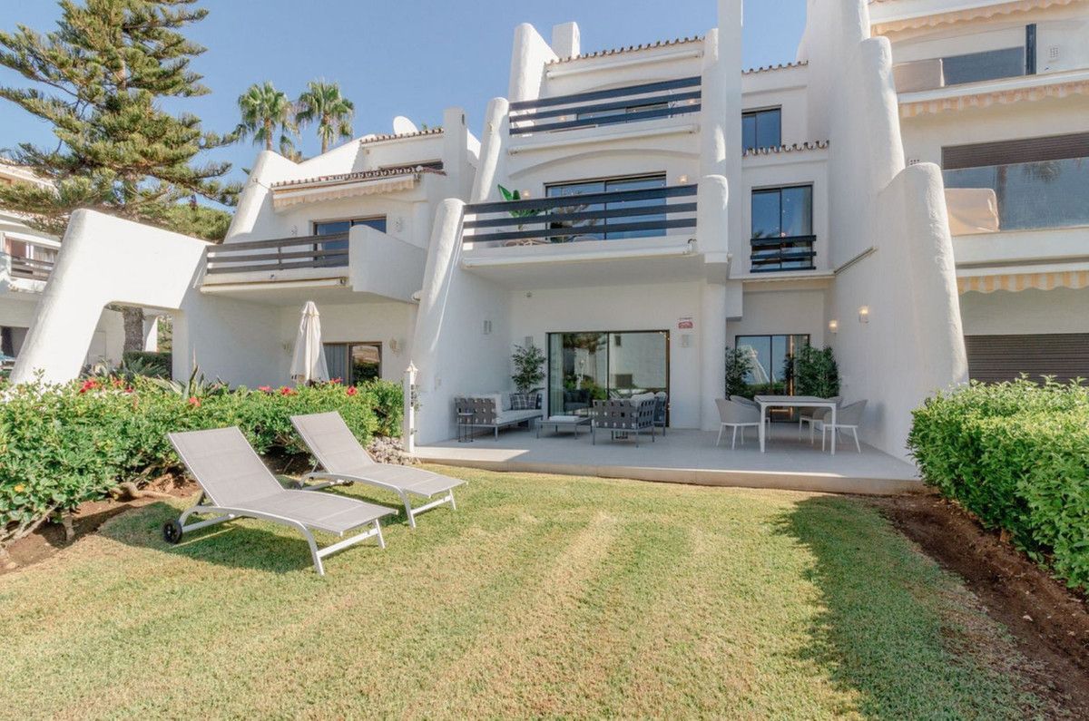 Townhouse in Puerto Banús, Puerto Banús, 1/12