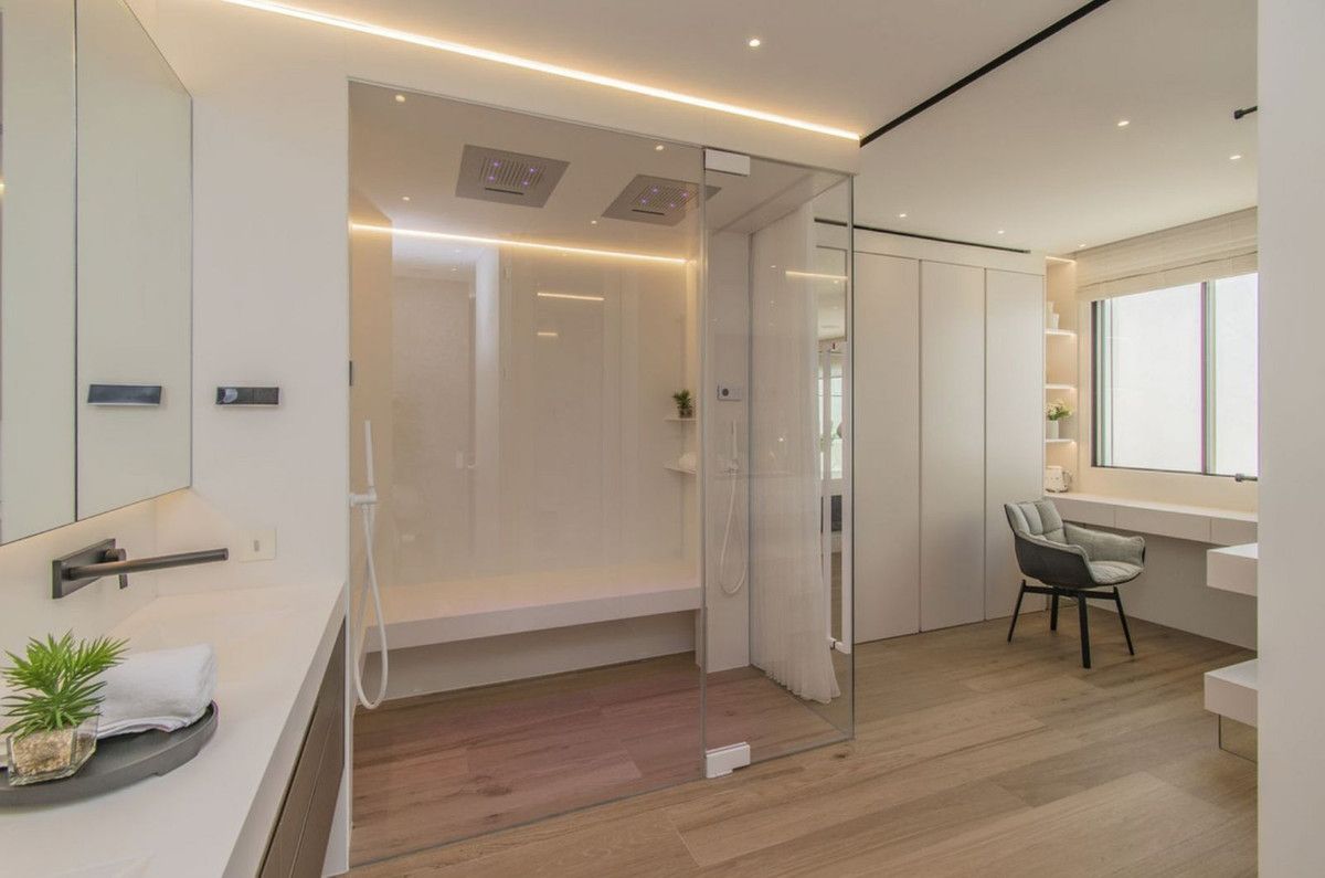Townhouse in Puerto Banús, Puerto Banús, 9/12