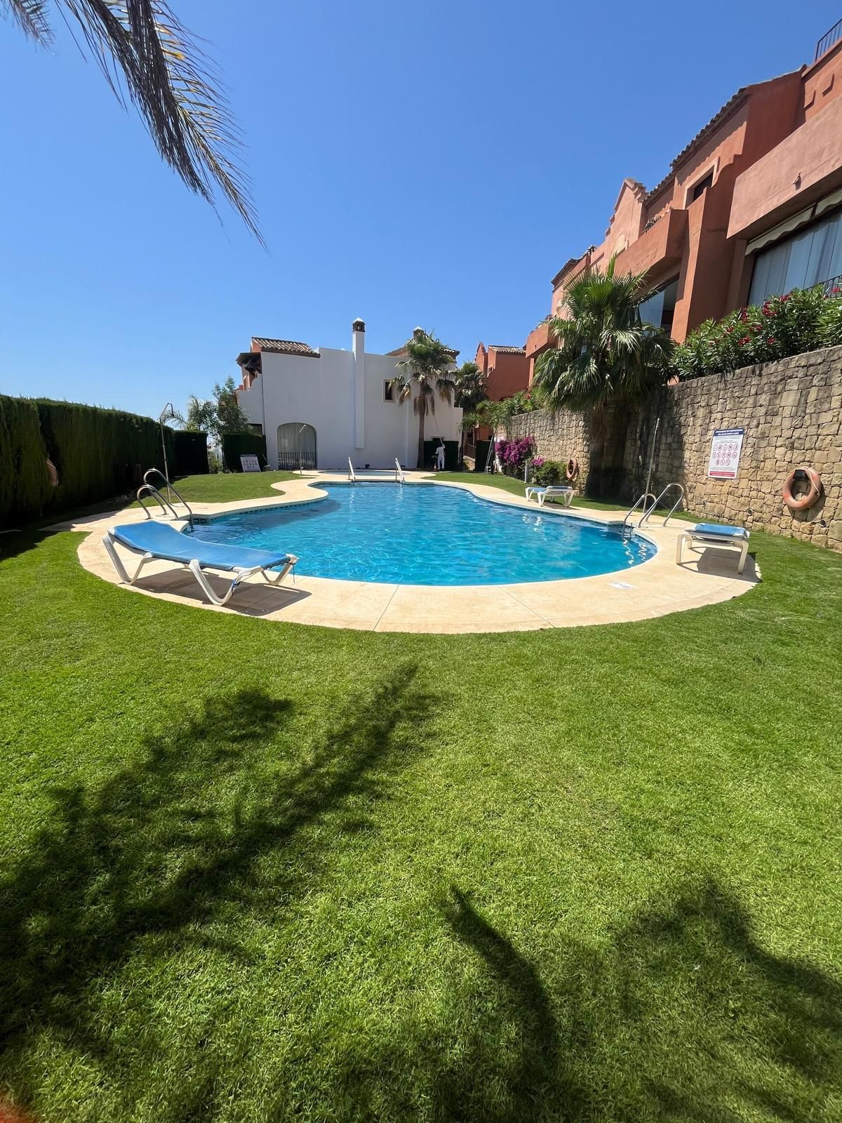 Таунхаус в Estepona, Estepona, 2/12
