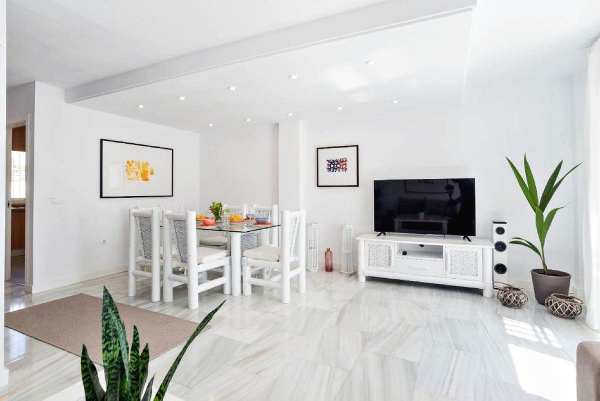 Semi-Detached House in Benalmadena, Benalmadena, 6/12