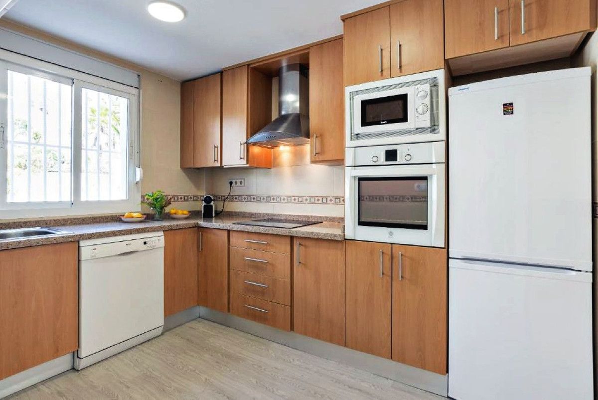 Semi-Detached House in Benalmadena, Benalmadena, 9/12