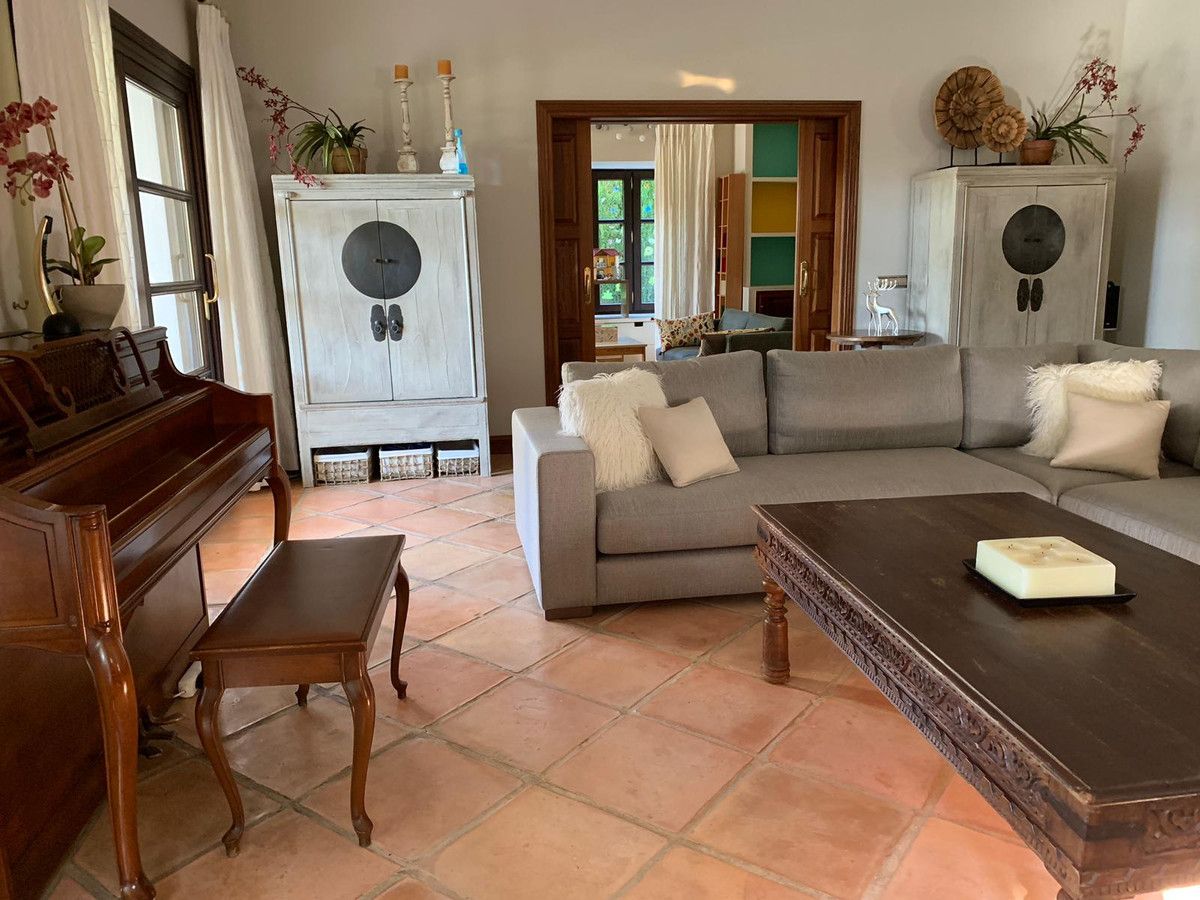 Detached Villa in Sierra Blanca, Sierra Blanca, 12/12