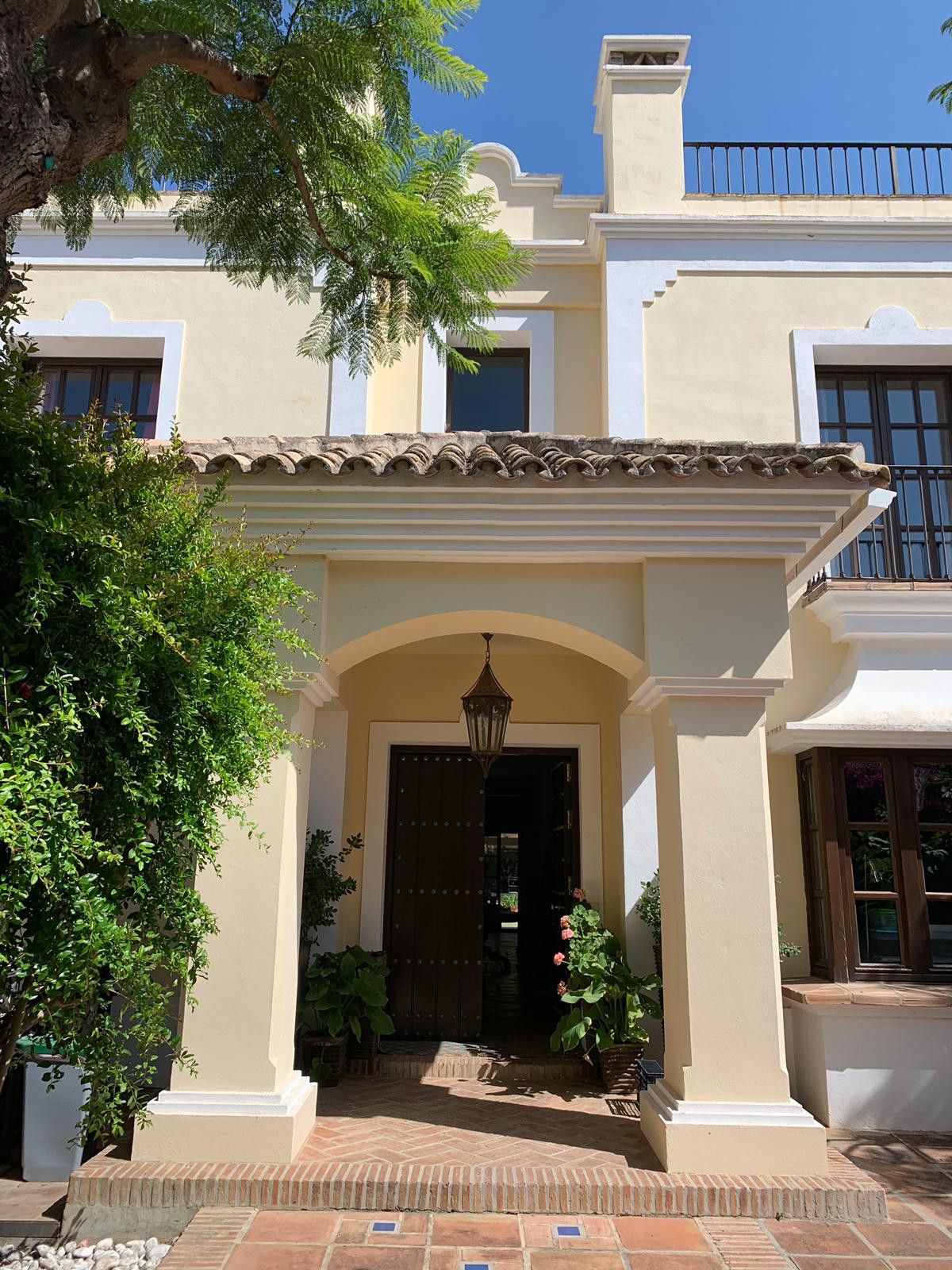 Detached Villa in Sierra Blanca, Sierra Blanca, 6/12