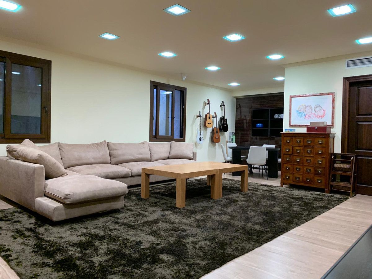 Detached Villa in Sierra Blanca, Sierra Blanca, 8/12