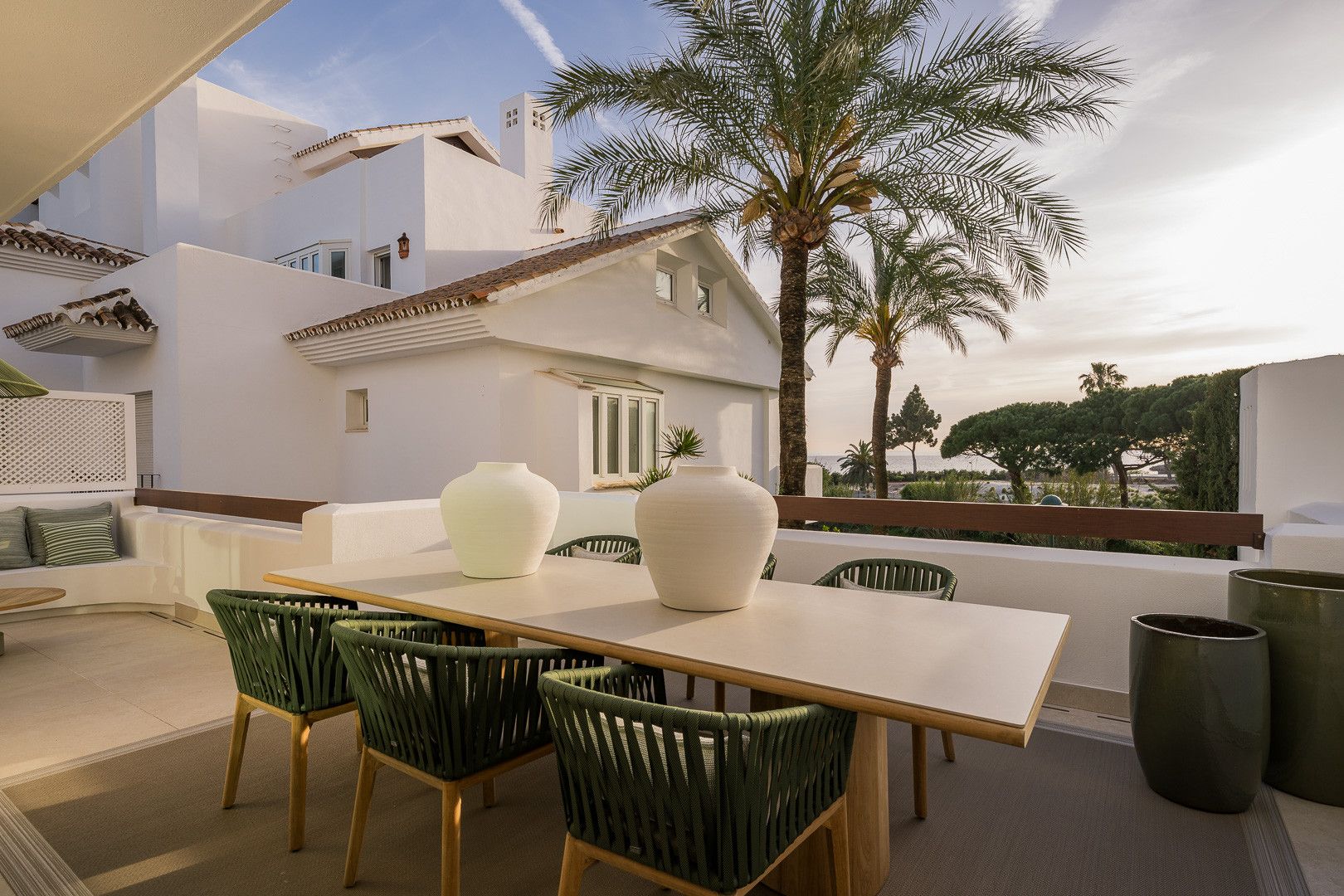 Apartment in Marbella East, Los Monteros Palm Beach, Marbella East, 1/12