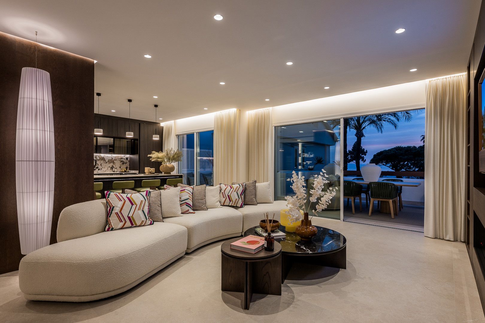 Apartment in Marbella East, Los Monteros Palm Beach, Marbella East, 2/12