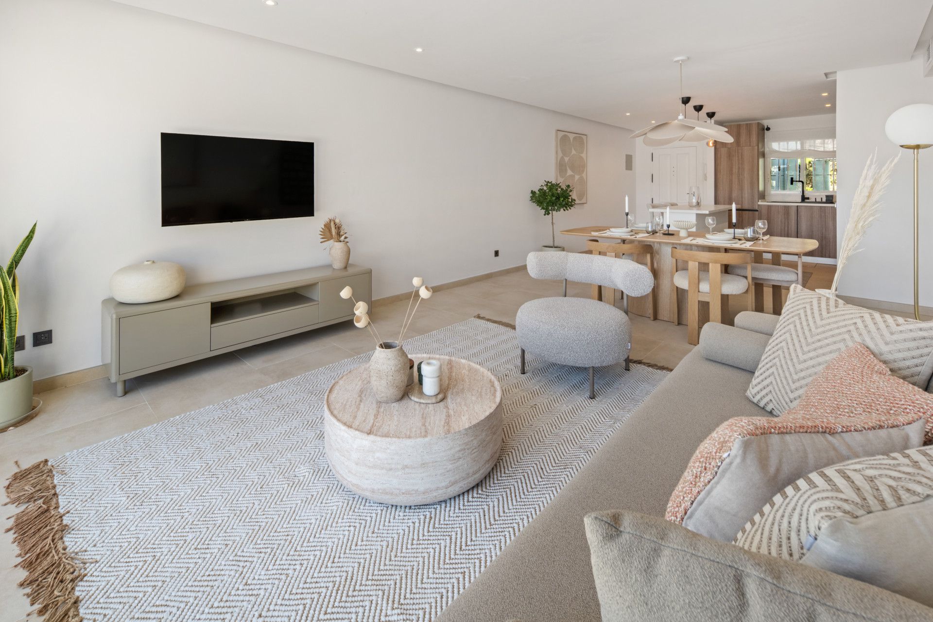 Apartment in Benahavis, La Quinta, Benahavis, 12/12