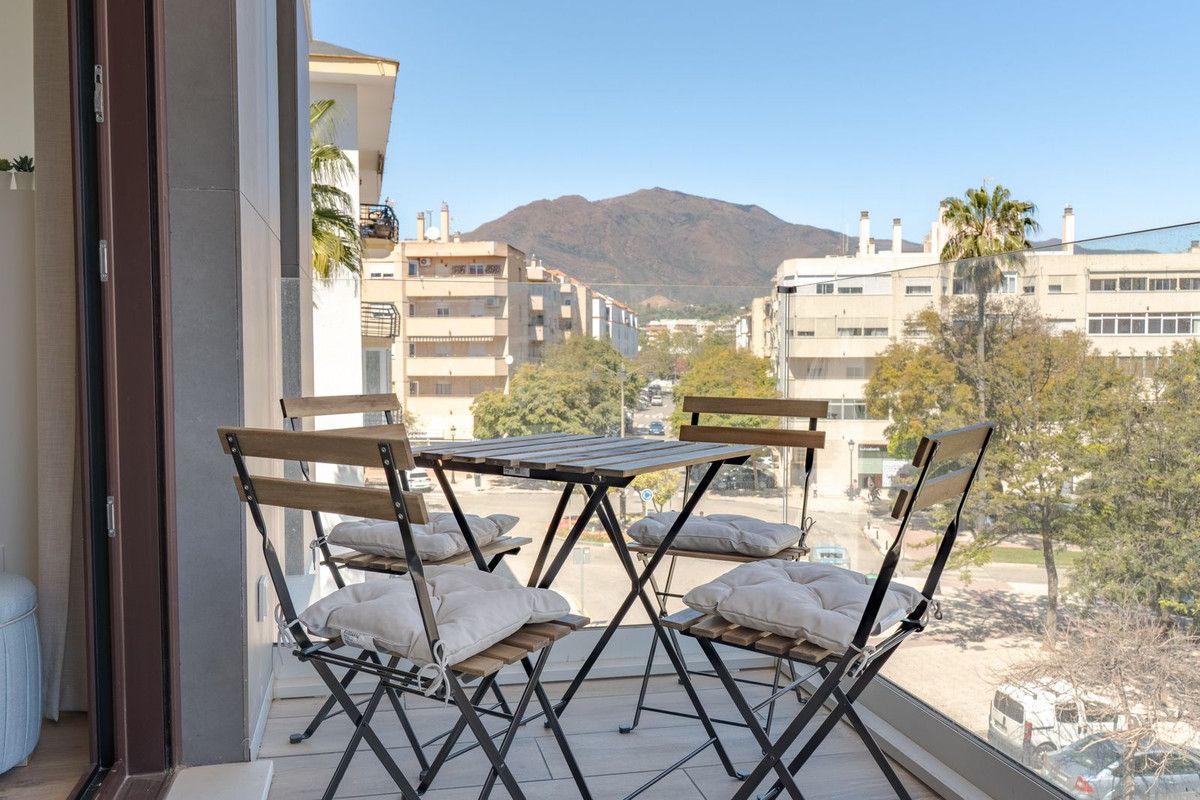 Wohnung in mittlerer Etage in Estepona, Estepona, 5/12