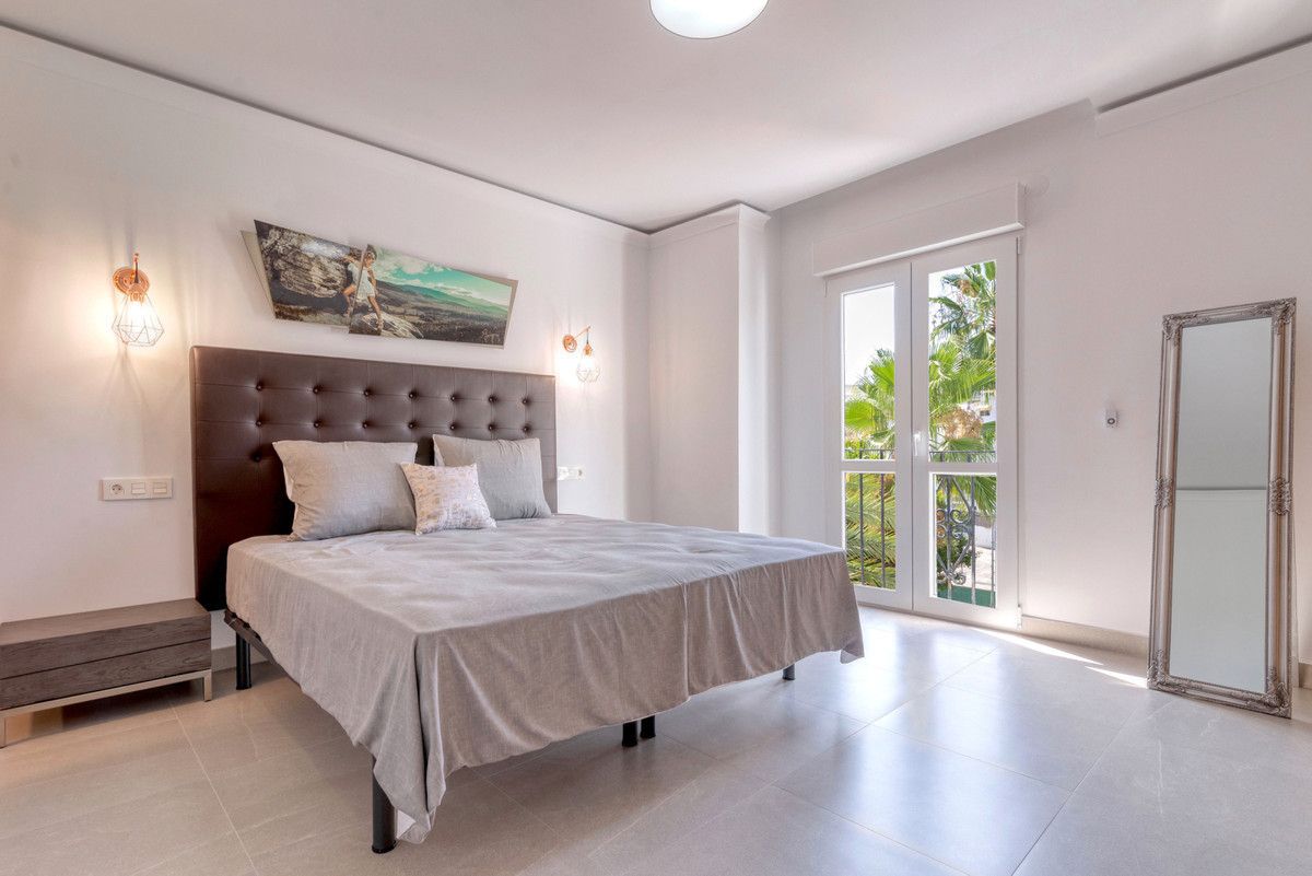 Appartement op de middelste verdieping in Puerto Banús, Puerto Banús, 6/11