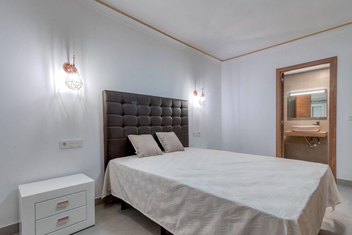 Appartement op de middelste verdieping in Puerto Banús, Puerto Banús, 9/11