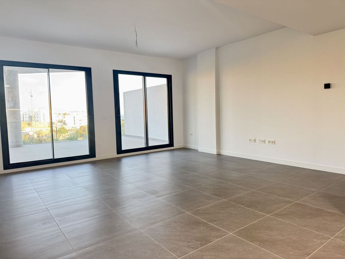 Gelijkvloers appartement in El Faro, El Chaparral, 6/12