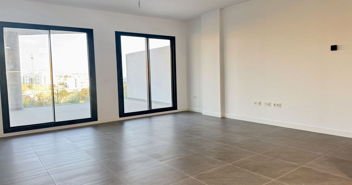 Gelijkvloers appartement in El Faro, El Chaparral, 6/12
