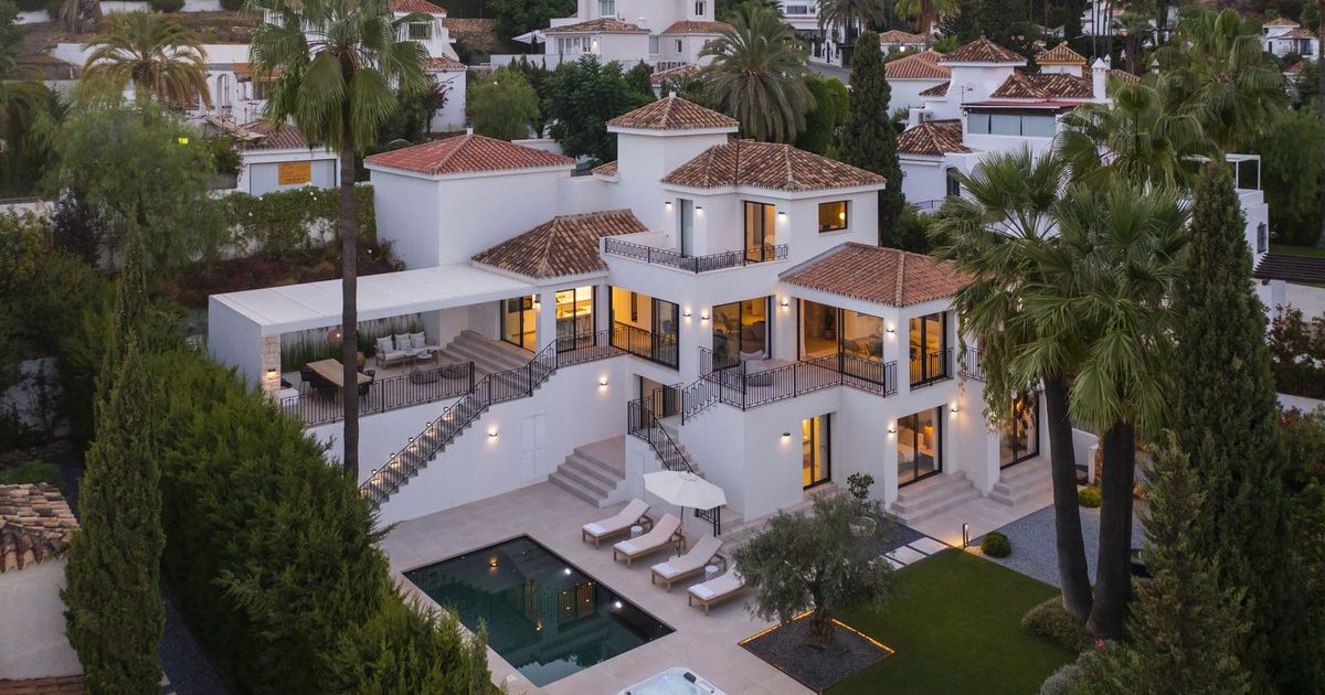 Villa in Nueva Andalucia, La Cerquilla, Nueva Andalucia, 1/12