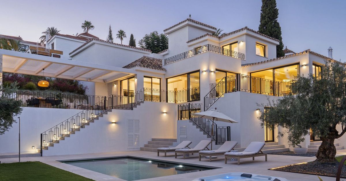 Villa in Nueva Andalucia, La Cerquilla, Nueva Andalucia, 2/12