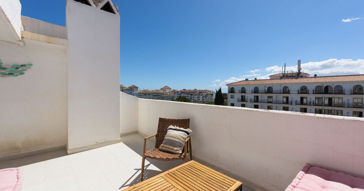 Geschakelde woning in Nueva Andalucía, Nueva Andalucía, 9/12