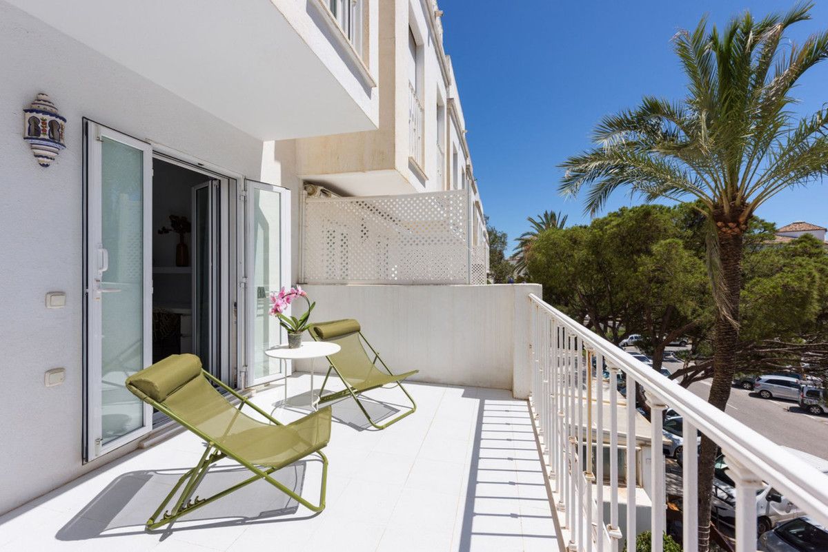Geschakelde woning in Nueva Andalucía, Nueva Andalucía, 10/12