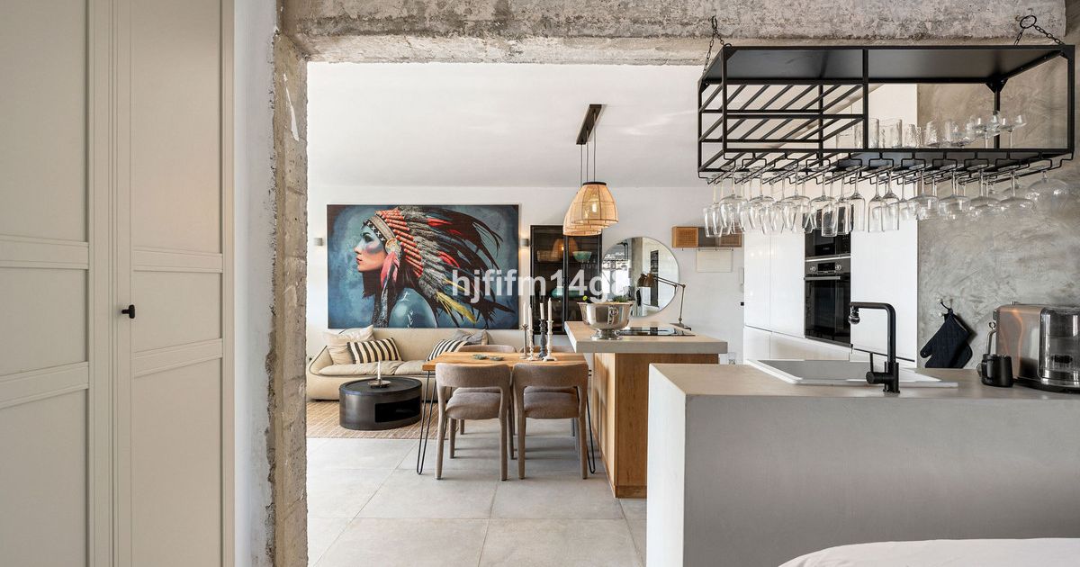Middle Floor Apartment in La Campana, La Campana, 8/12