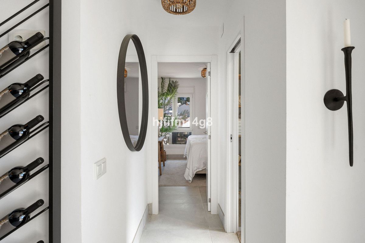 Middle Floor Apartment in La Campana, La Campana, 9/12