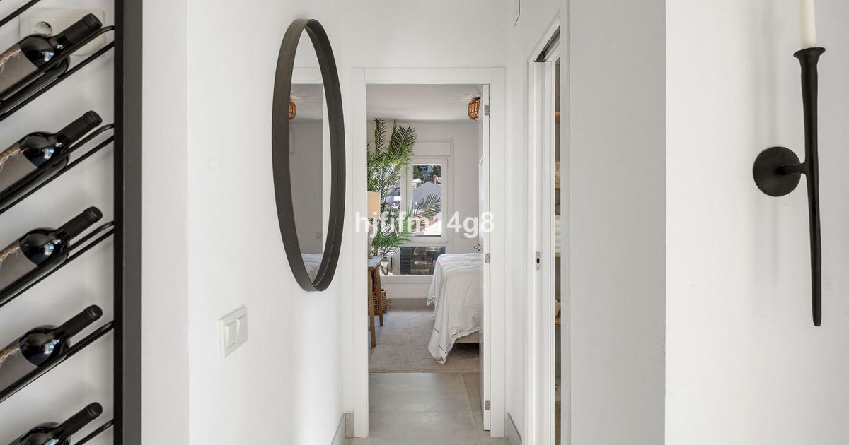 Middle Floor Apartment in La Campana, La Campana, 9/12