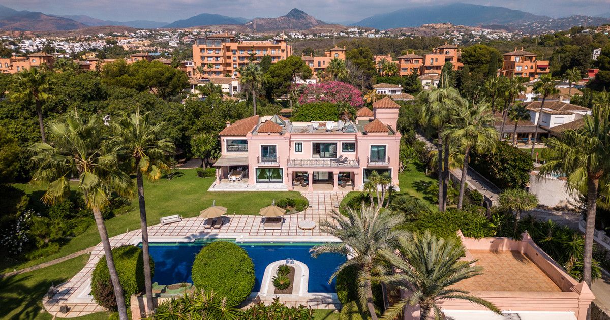 Villa Independiente en Estepona, Estepona, 2/12