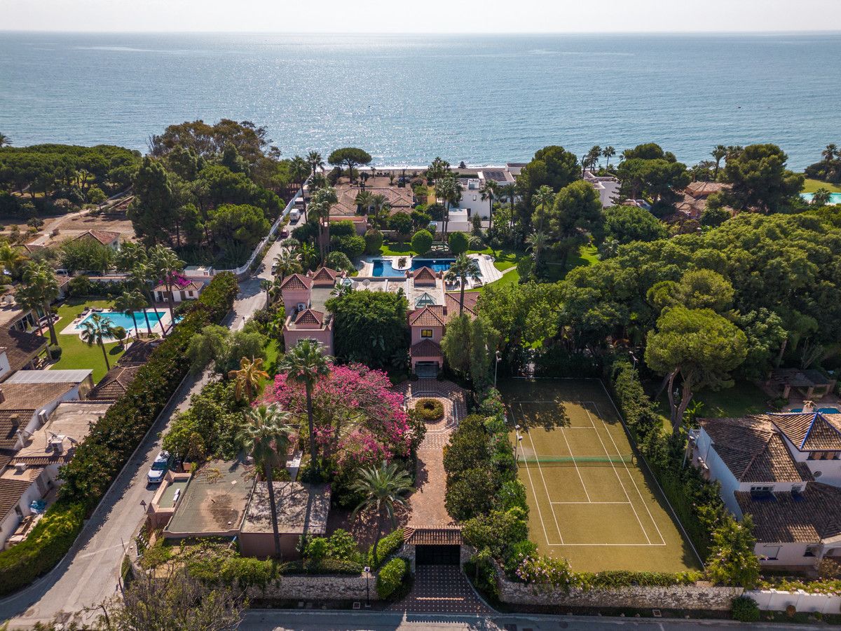 Villa Independiente en Estepona, Estepona, 3/12