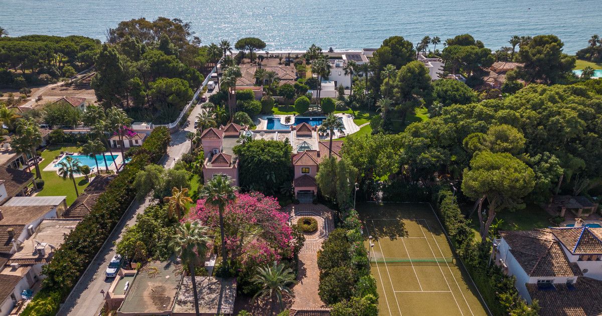 Villa Independiente en Estepona, Estepona, 3/12