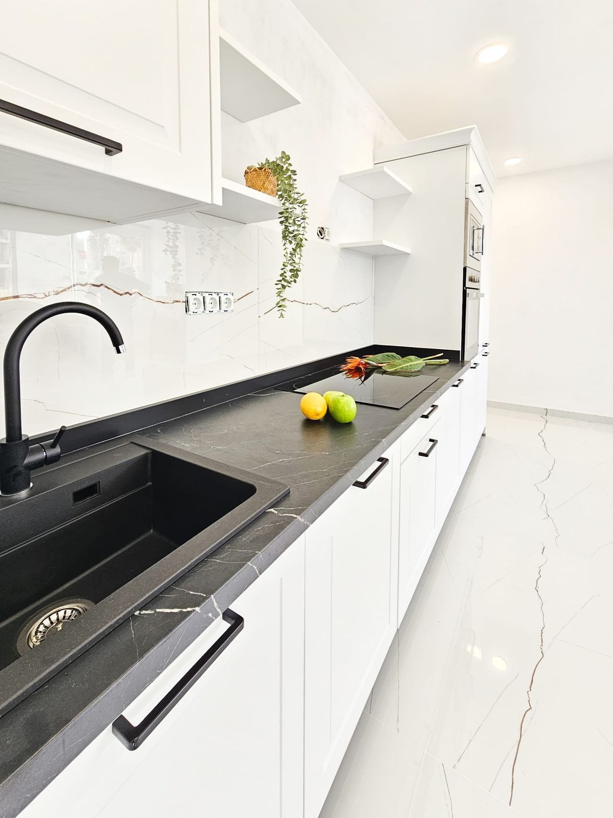 Appartement en étage intermédiaire à Marbella, Marbella, 2/12