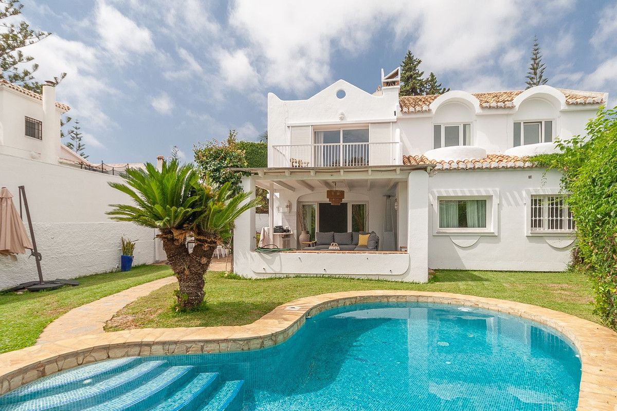 Villa individuelle à Elviria, Elviria, 1/12