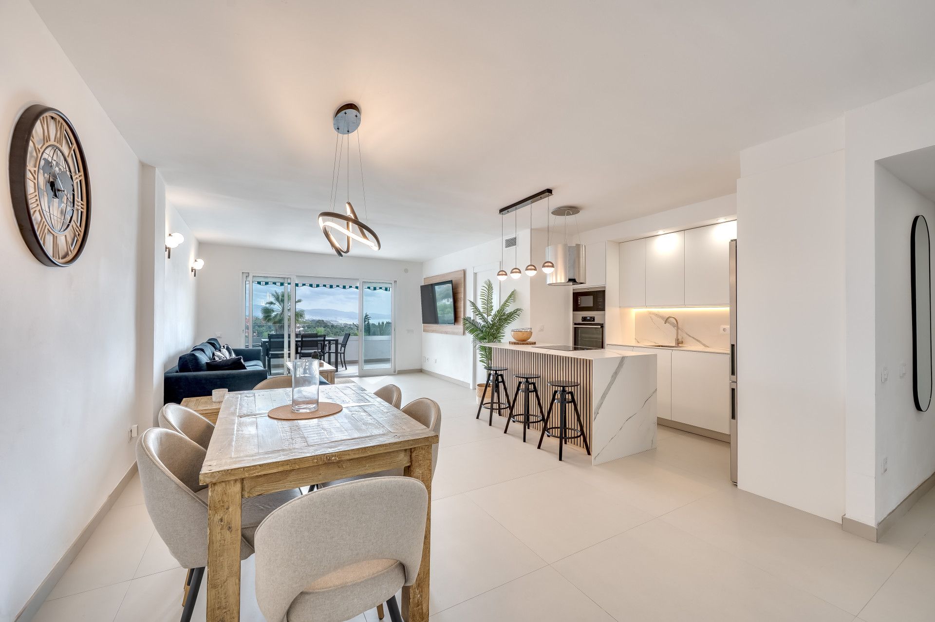Appartement in Nueva Andalucia, Conjunto Casaño, Nueva Andalucia, 2/12