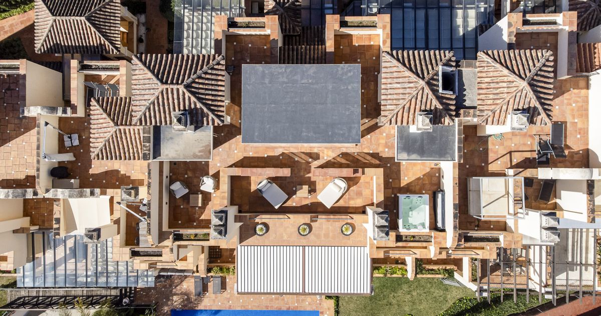 Penthouse in Benahavis, Puerto del Almendro, Benahavis, 4/12