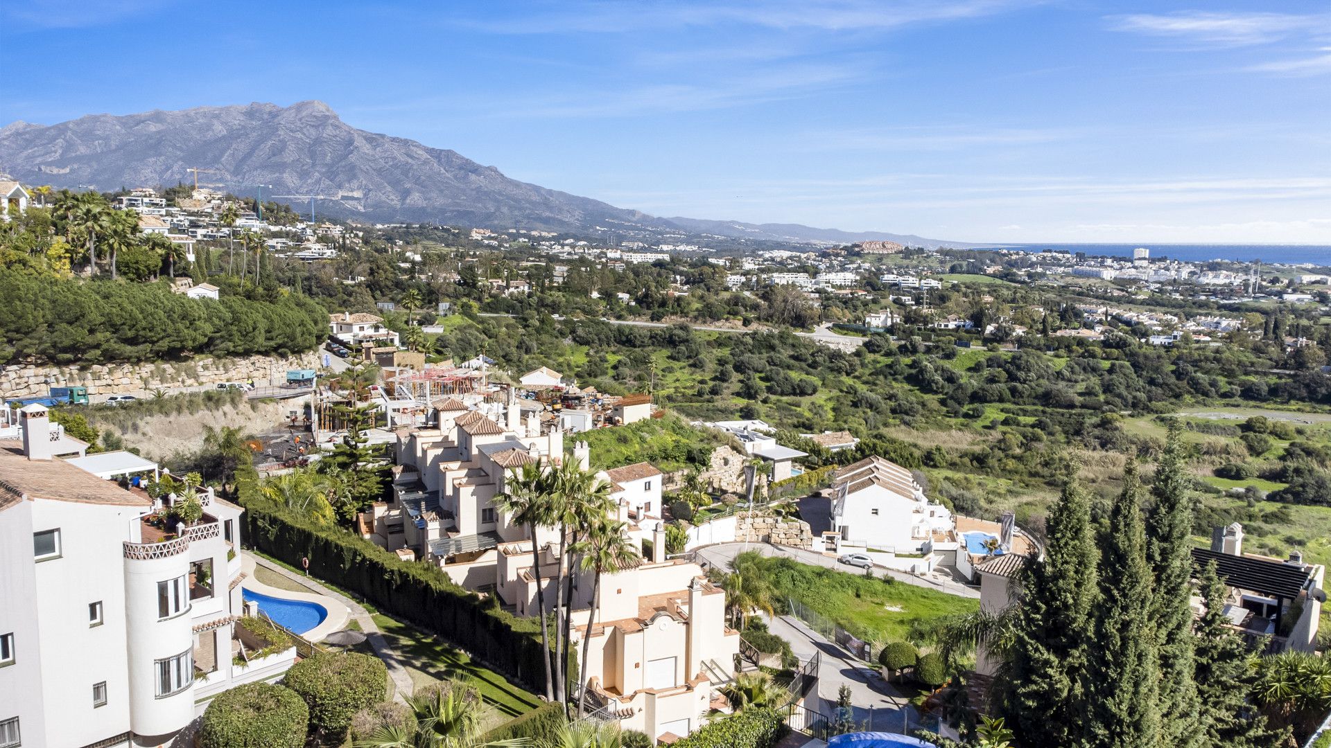 Penthouse in Benahavis, Puerto del Almendro, Benahavis, 5/12