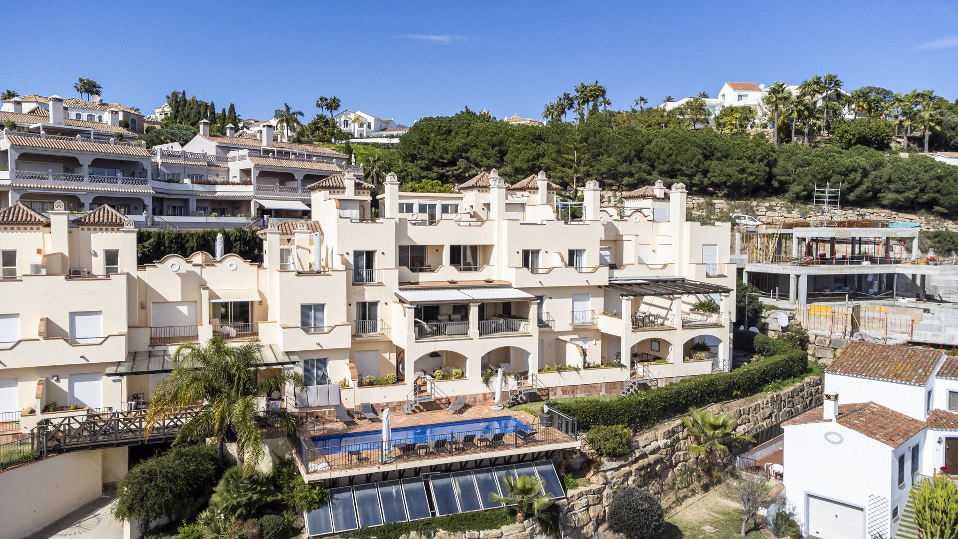 Penthouse in Benahavis, Puerto del Almendro, Benahavis, 6/12