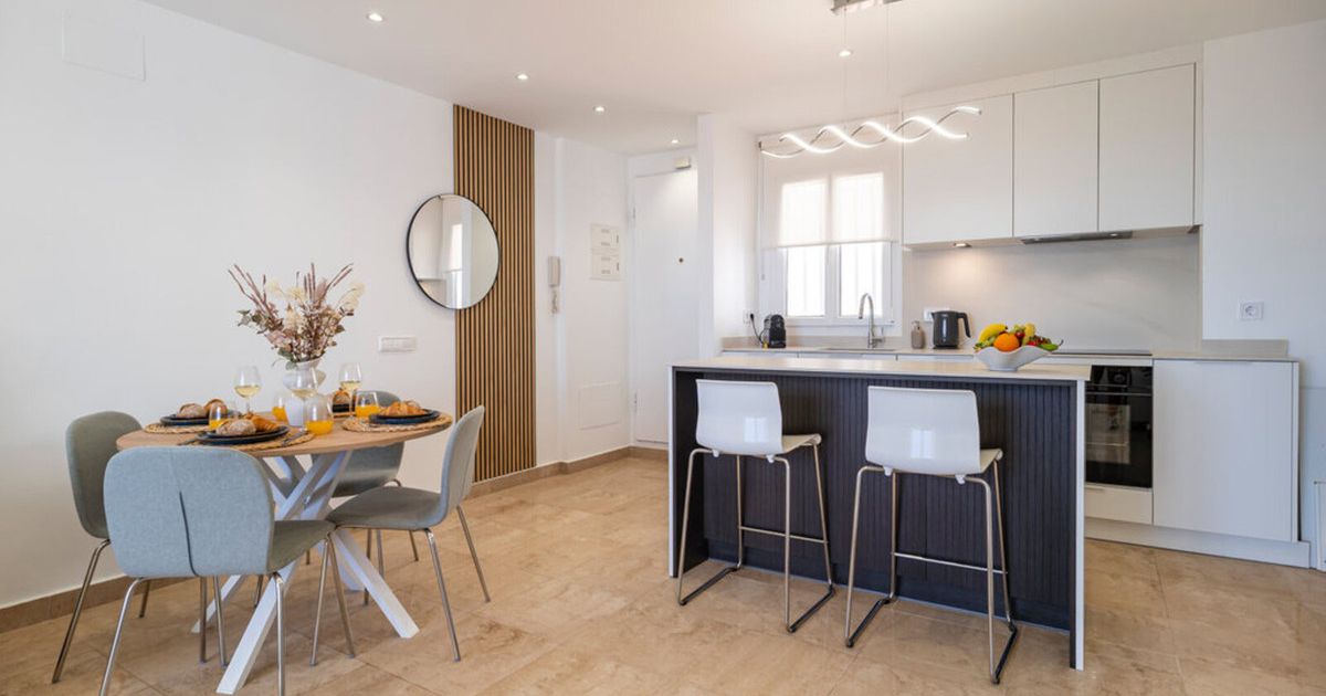Middle Floor Apartment in La Duquesa, La Duquesa, 5/12