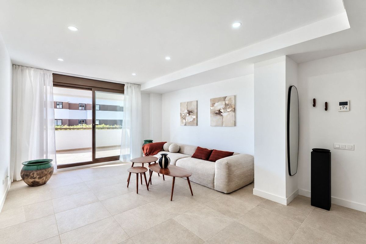 Appartement en étage intermédiaire à Estepona, Estepona, 3/12