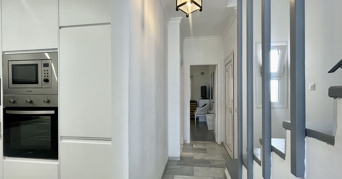 Townhouse in Aloha, Aloha, 12/12