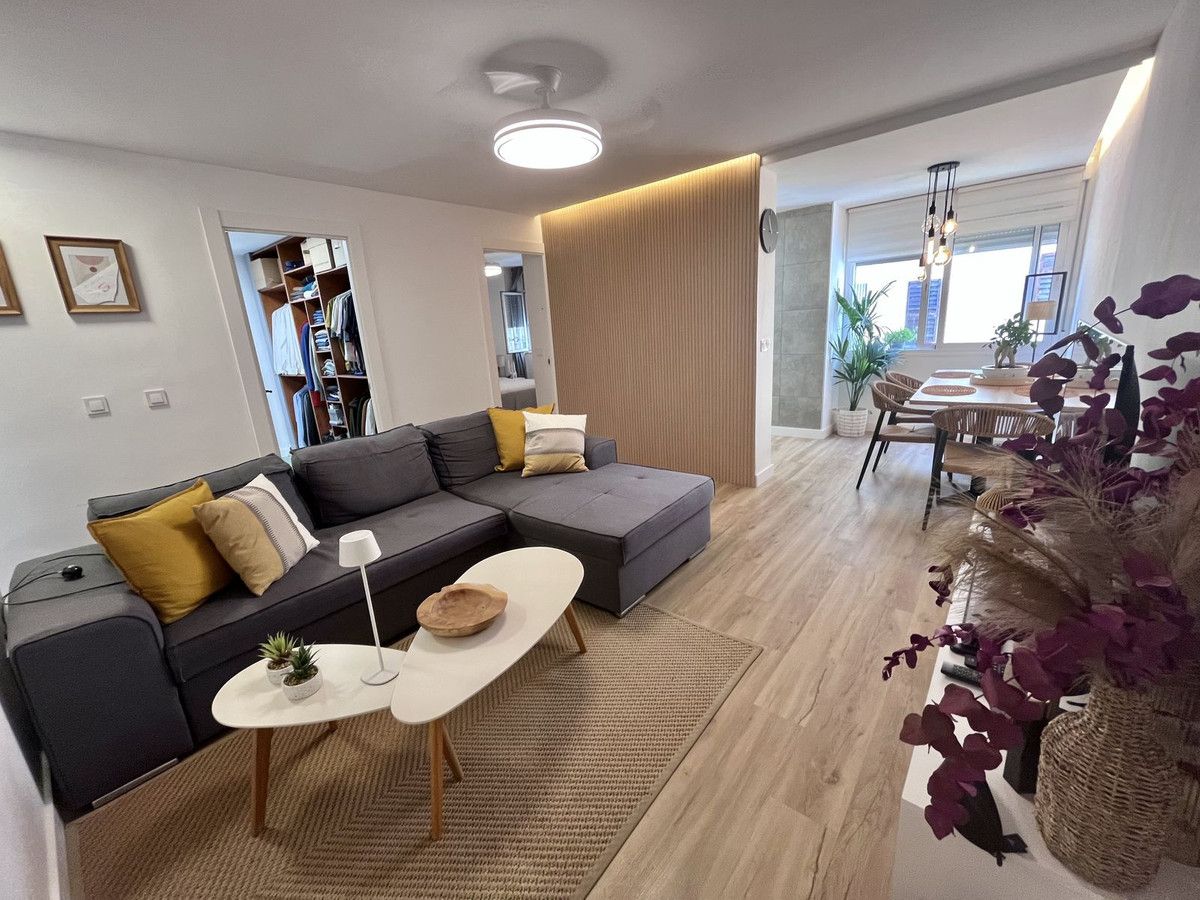 Middle Floor Apartment in Torremolinos, Torremolinos, 1/12