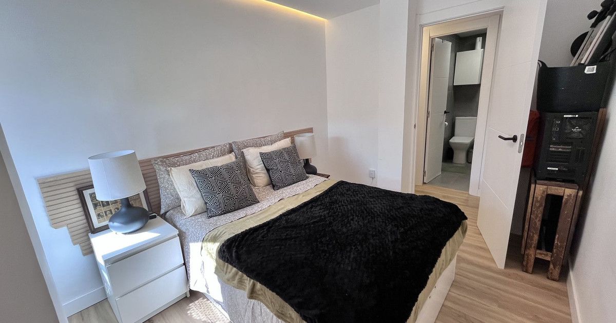Middle Floor Apartment in Torremolinos, Torremolinos, 7/12