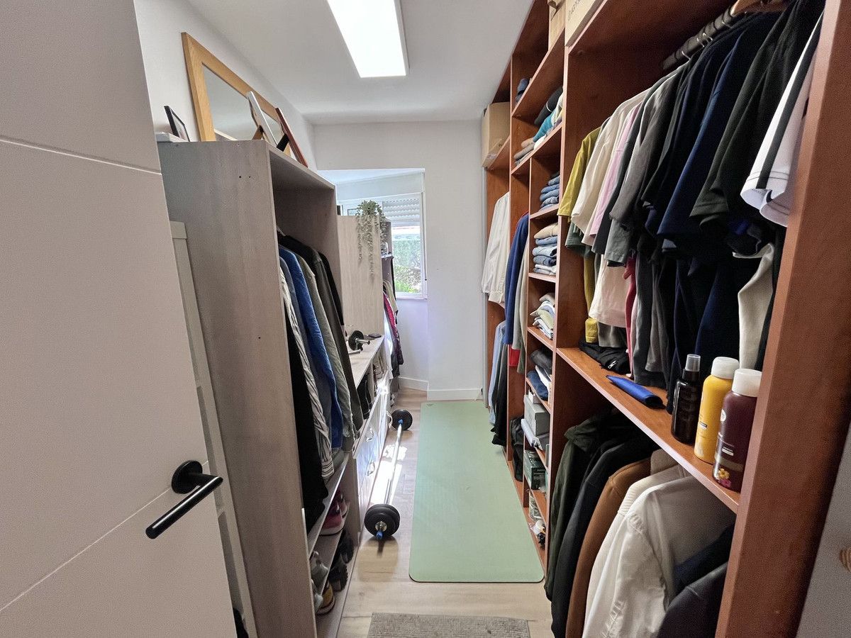 Middle Floor Apartment in Torremolinos, Torremolinos, 9/12