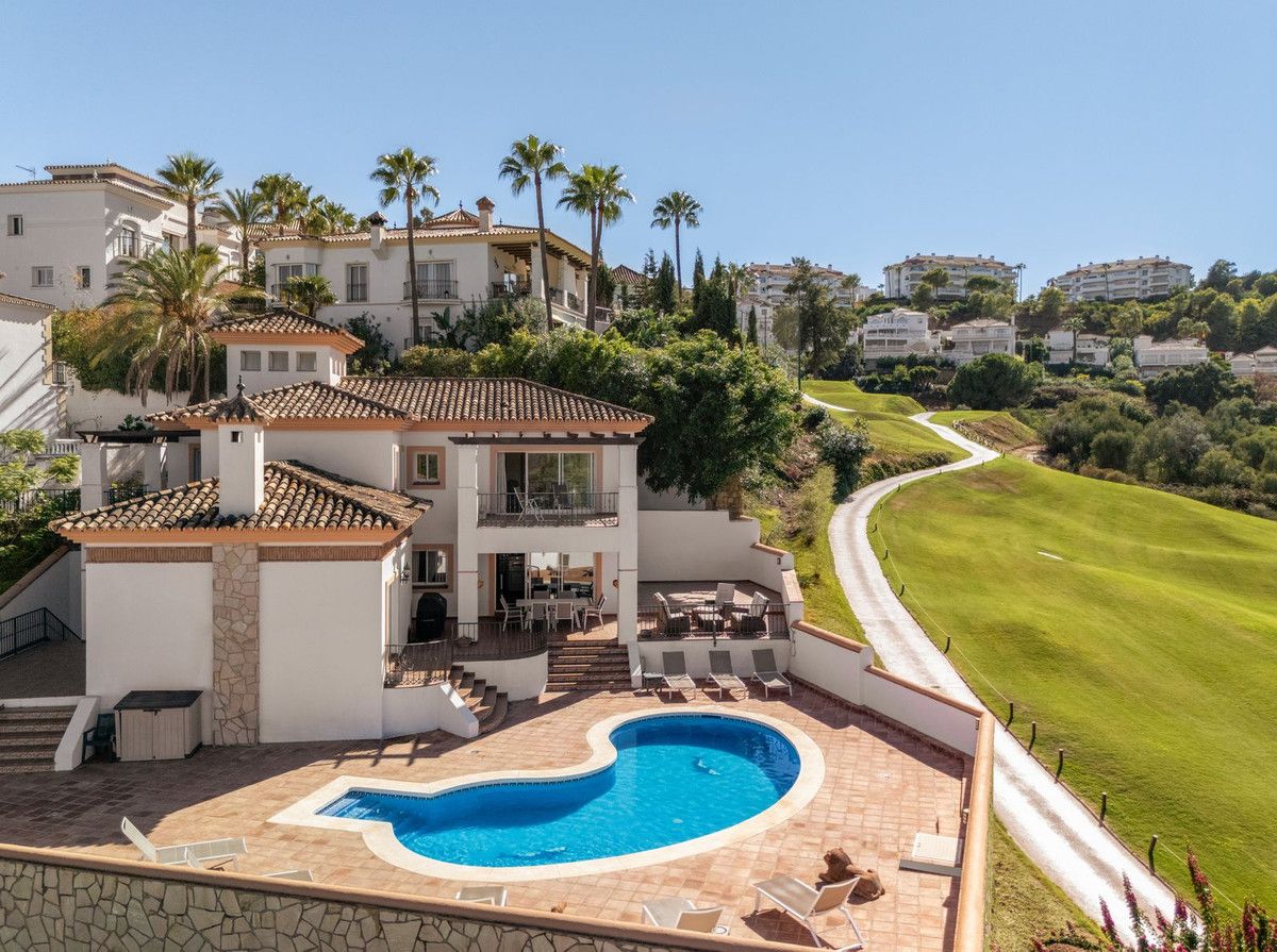 Vrijstaande villa in La Cala Golf, La Cala Golf, 1/12