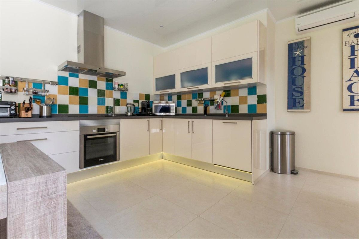 Detached Villa in San Pedro de Alcántara, San Pedro de Alcántara, 12/12