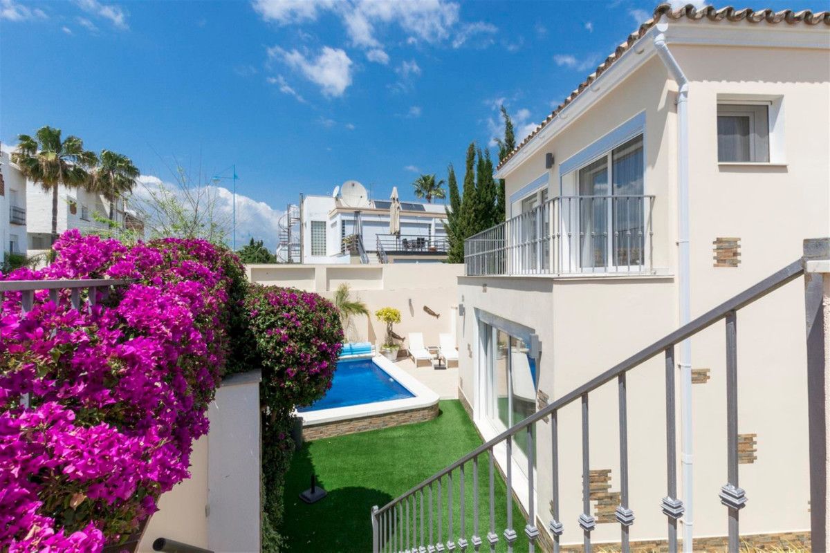 Detached Villa in San Pedro de Alcántara, San Pedro de Alcántara, 8/12