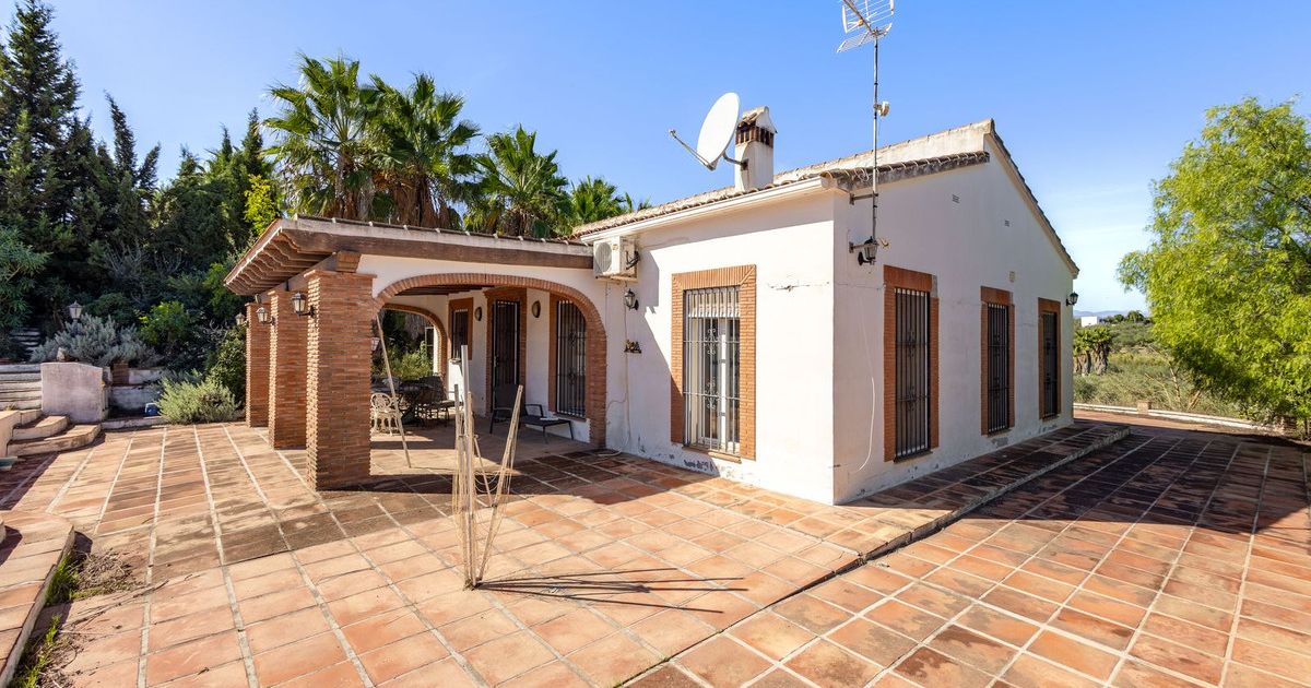 Detached Villa in Coín, Coín, 3/12