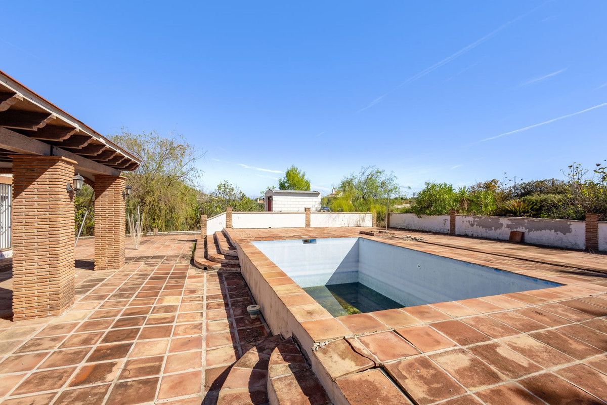 Detached Villa in Coín, Coín, 4/12