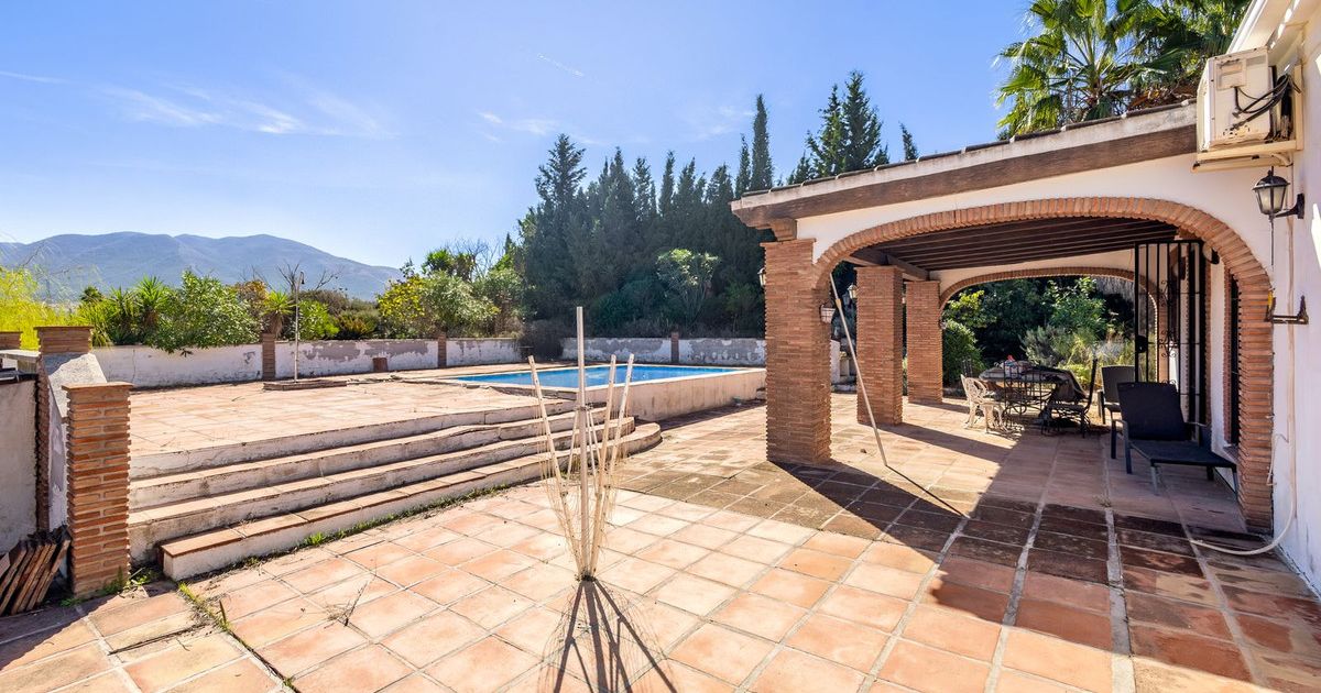 Detached Villa in Coín, Coín, 5/12