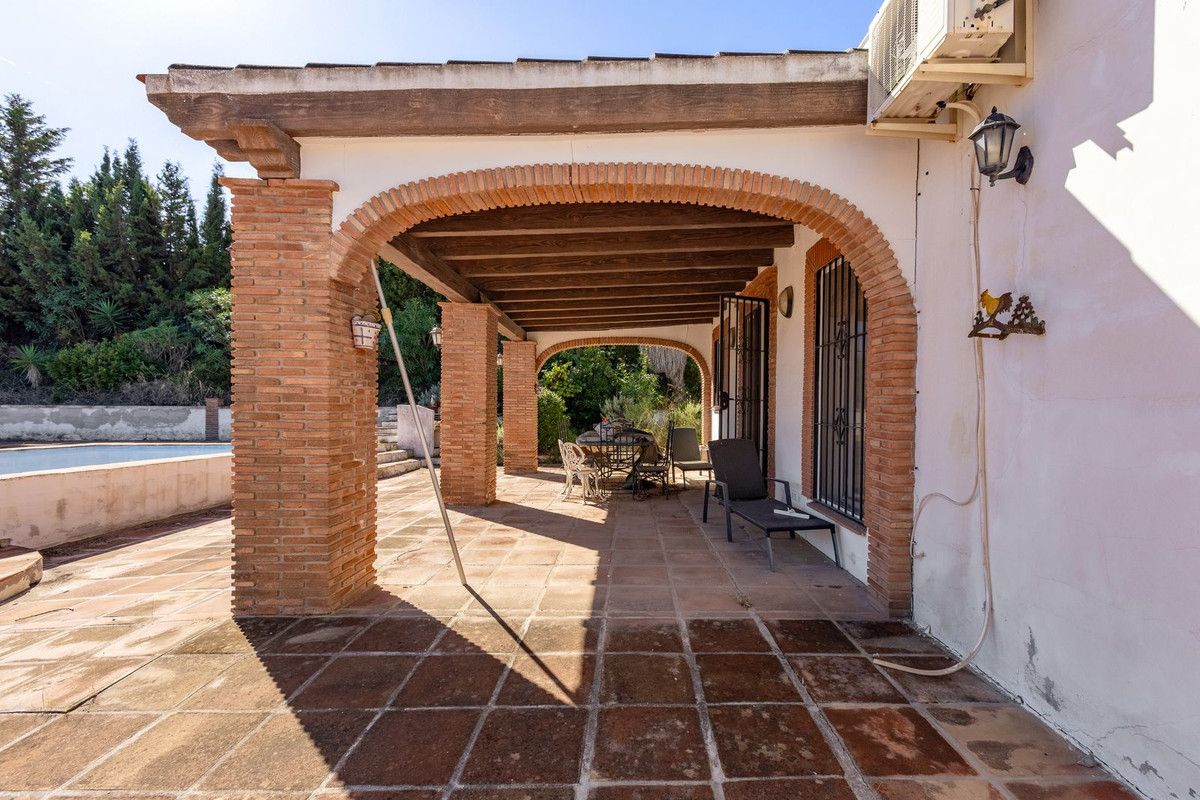 Detached Villa in Coín, Coín, 6/12