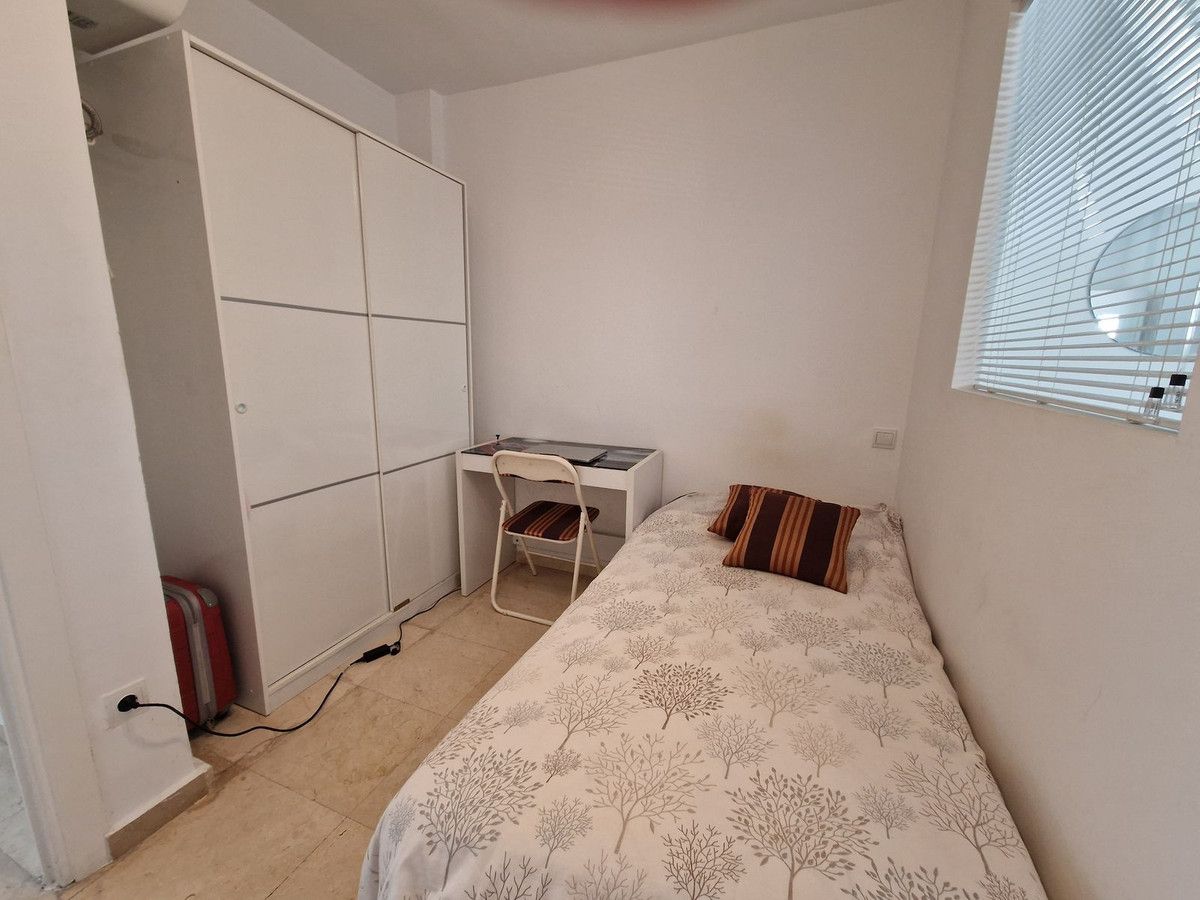 Wohnung in mittlerer Etage in Nueva Andalucía, Nueva Andalucía, 12/12